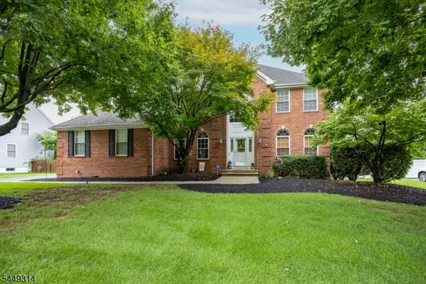 208 Yvonne Way, Greenwich Twp., NJ 08886