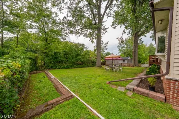 12 Carpenter Pl, Cranford Twp., NJ 07016