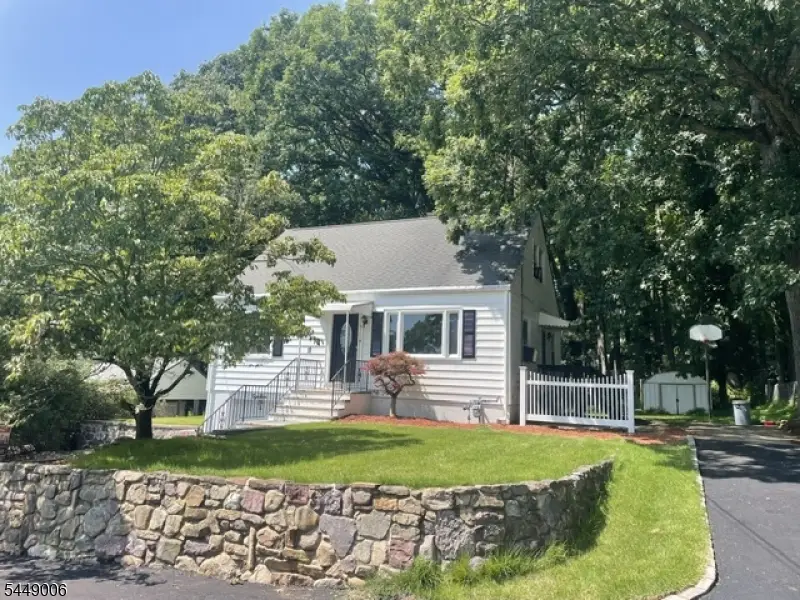 18 Oakwood Ter, White Meadow Lake, NJ 07866 - #2