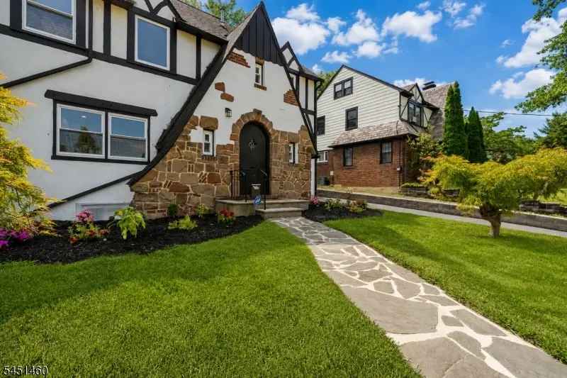 6 Norfolk Ave, Maplewood, NJ 07040 - #1