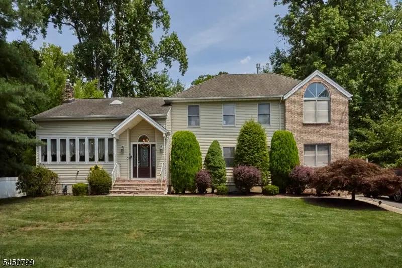 2 Cayuga Trl, Packanack Lake, NJ 07470 - #1
