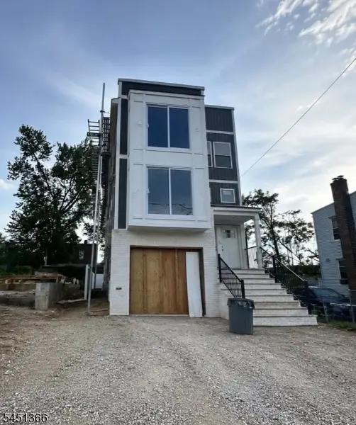 199 19th Ave, Irvington, NJ 07111 - #2