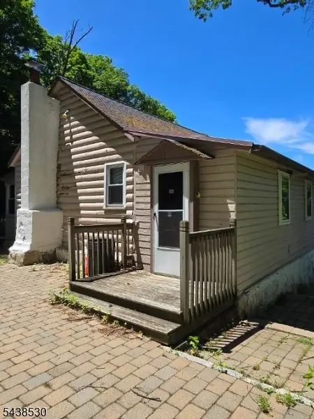 3 Carolina Ave, Lake Hopatcong, NJ 07849 - #2