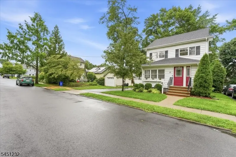 30 Genevieve Ave, Hawthorne, NJ 07506 - #2