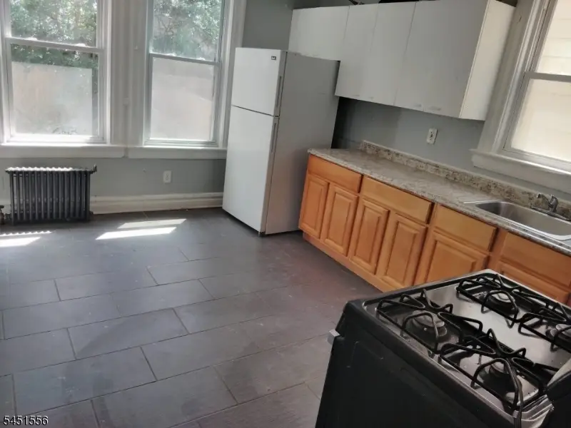 134 Florence Ave, Irvington, NJ 07111 - #2