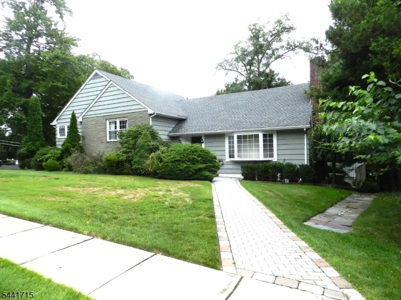 2 Koewing Pl, West Orange, NJ 07052 - #1