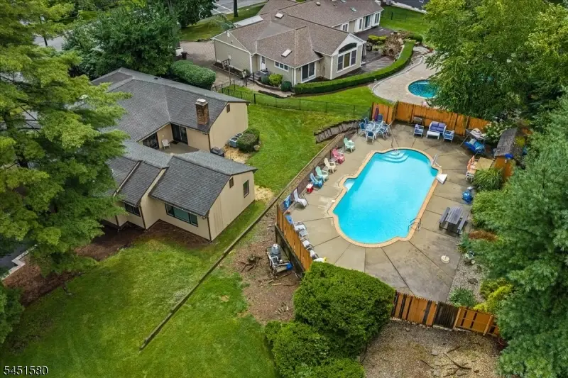 25 N Hillside Ave, Livingston, NJ 07039 - #1