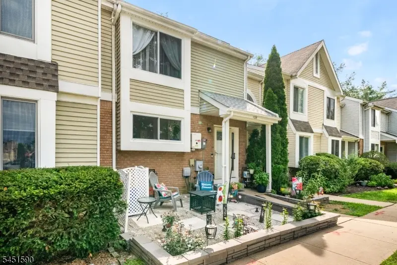 138 Stratford Ct, Hillsborough, NJ 08844 - #3