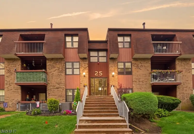 296B Alpine Way, Woodbridge, NJ 07095 - #2