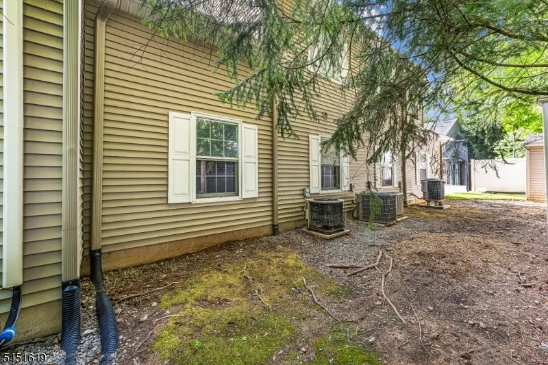 20 Mulford Ct, Roseland, NJ 07068 - #3