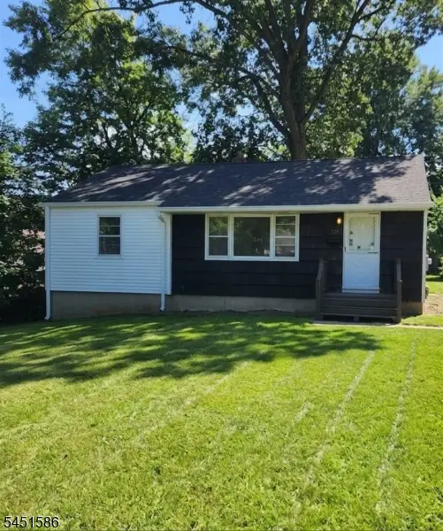 234 Prospect St, Dover Town, NJ 07801