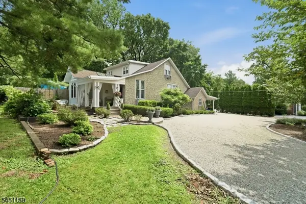 40 Edgewood Ave, West Orange Twp., NJ 07052