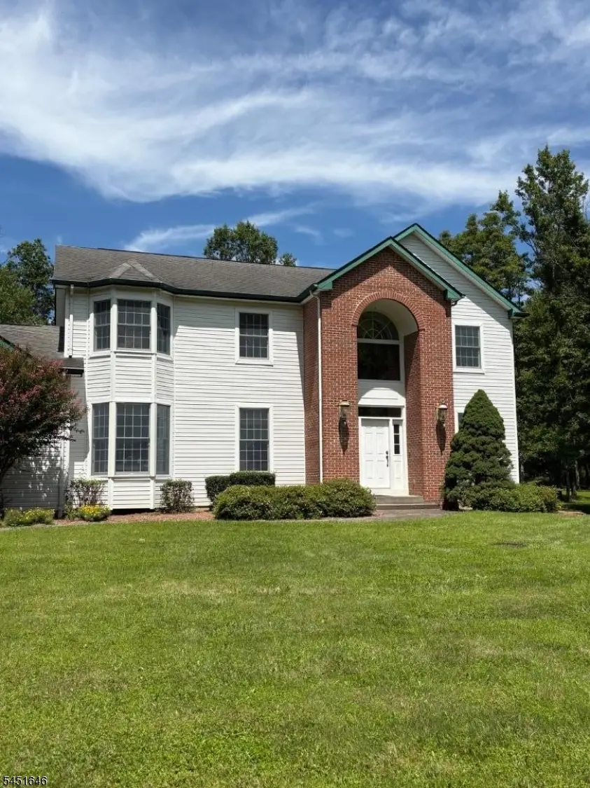 80 Plum Brook Rd, Raritan, NJ 08822 - #1