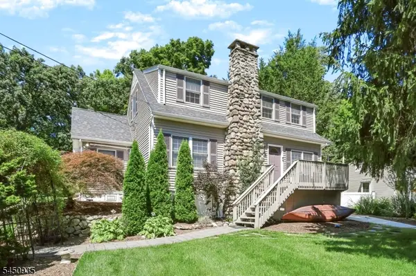 20 The Loop, Ringwood Boro, NJ 07456
