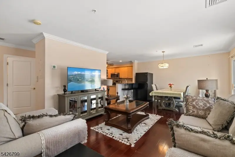 43 Manchester Ct, Kinnelon, NJ 07405 - #1