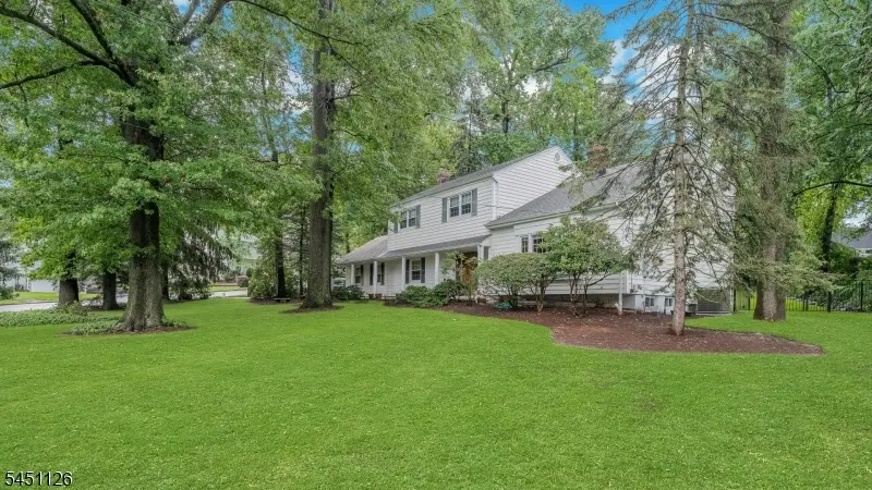 23 Haller Dr, Cedar Grove, NJ 07009 - #3
