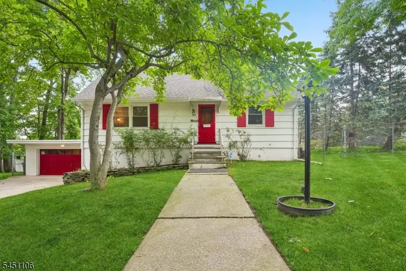 107 Roland St, Park Ridge, NJ 07656 - #1