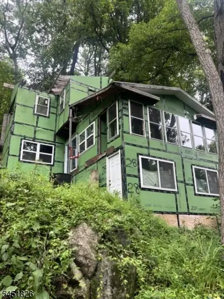 28 Roosevelt Ave, Independence, NJ 07840 - #1