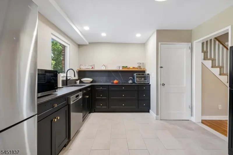 41A Troy Dr, Springfield, NJ 07081 - #3