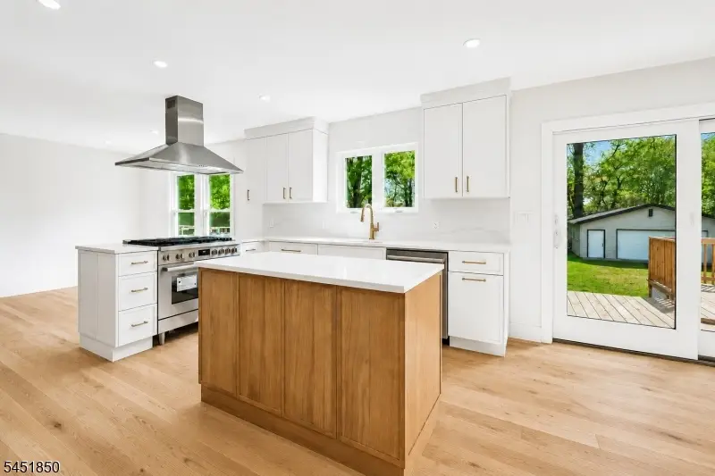 72 E Cedar St, Livingston, NJ 07039 - #2