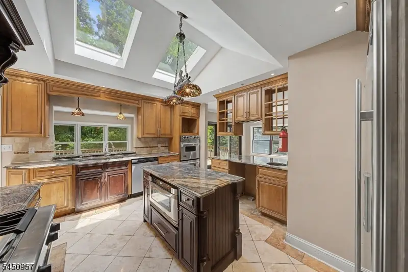 49 Omaha Ave, White Meadow Lake, NJ 07866 - #1