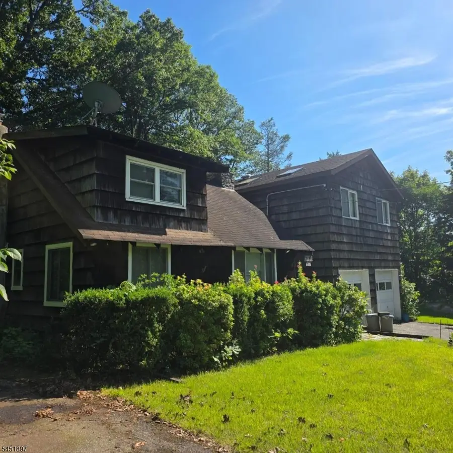 213 Annisquam Rd, Highland Lakes, NJ 07422 - #3