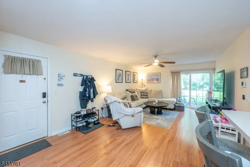 10 Parkside Ct, Wayne, NJ 07470 - #2