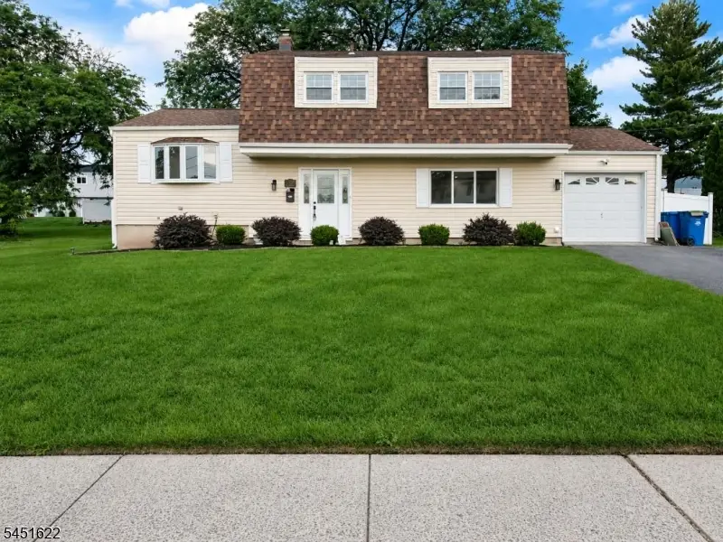 13 Patton Dr, Franklin, NJ 08873 - #3