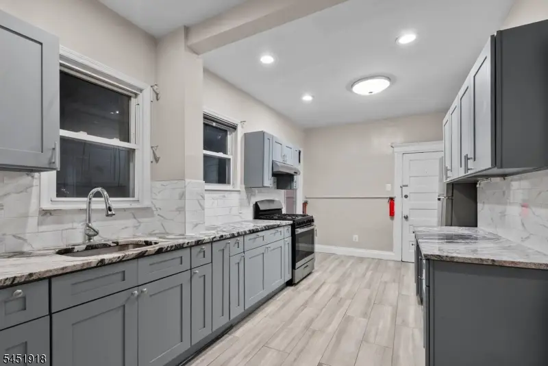 285 Amherst St, East Orange, NJ 07018 - #3