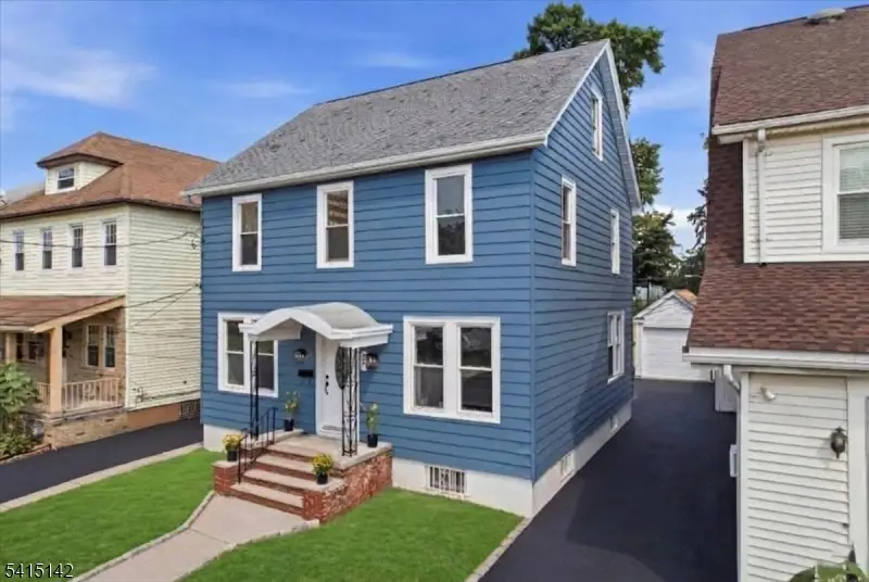 21 Hazard Pl, Elizabeth, NJ 07208 - #2