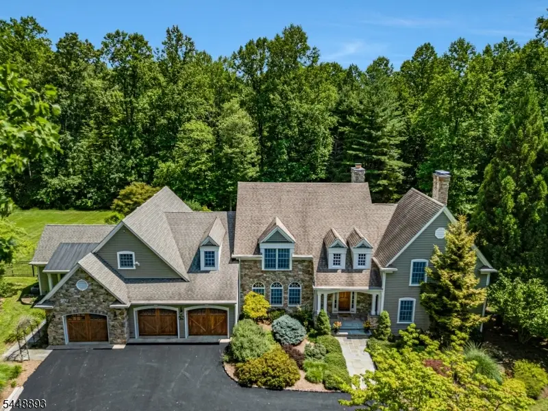 246 Beacon Hill Rd, Washington, NJ 07830 - #1