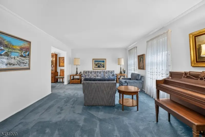 48 Sherbrooke Dr, Florham Park, NJ 07932 - #2