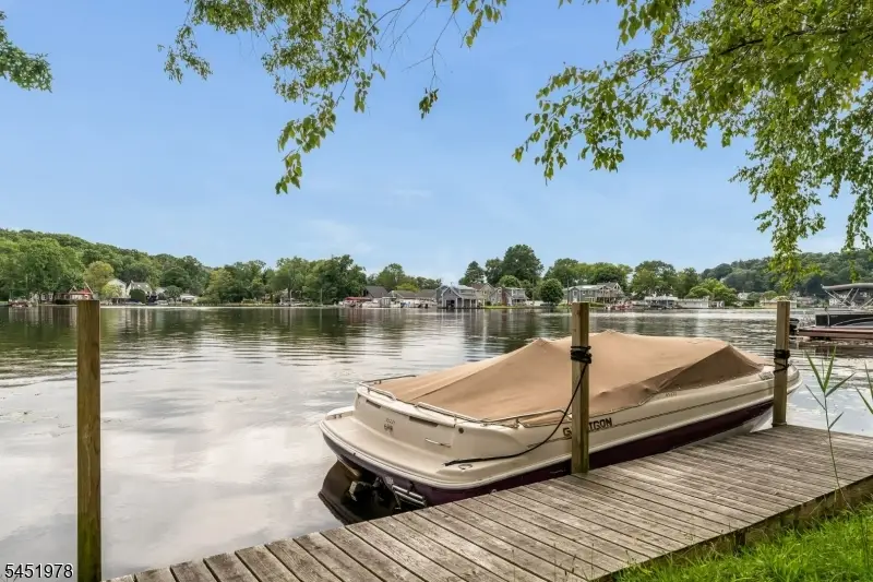 16 Sierra Rd, Lake Hopatcong, NJ 07849 - #2