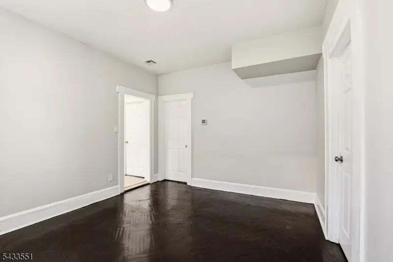 28 Underwood St, Newark, NJ 07106 - #3