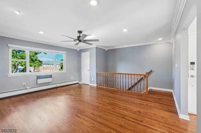 39 Manchester Ct, Wayne, NJ 07470 - #2