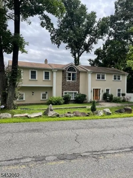 61 Intervale Rd, Parsippany-Troy Hills Twp., NJ 07005