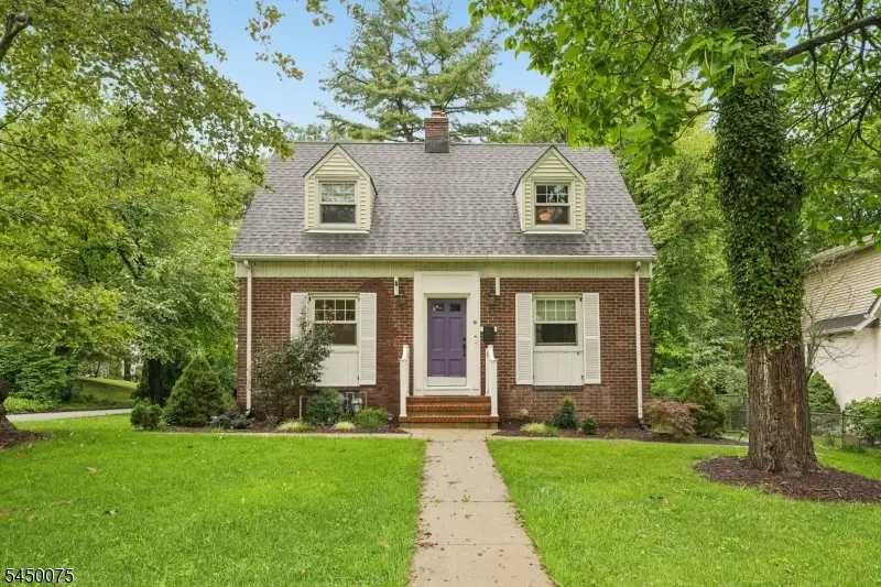 36 Burnet Hill Rd, Livingston, NJ 07039 - #2