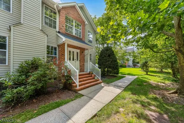 262 Retta Ct, Piscataway Twp., NJ 08854