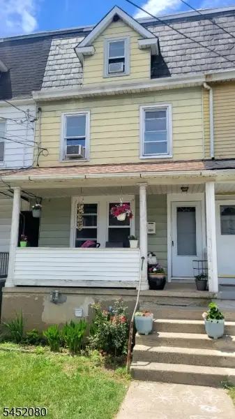 272 Lincoln St, Phillipsburg, NJ 08865 - #1