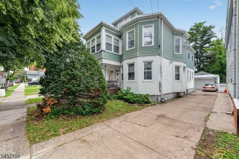 334 Trenton Ave, Paterson, NJ 07503 - #2