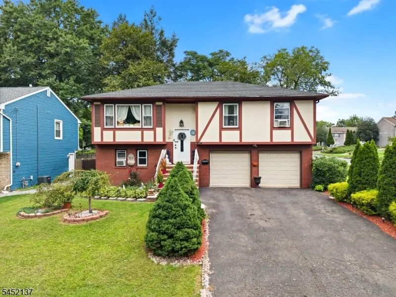 504 Walnut St, Roselle, NJ 07203 - #1