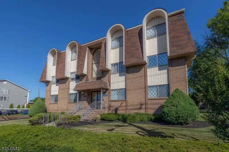 1150-1190 W St George B23b023 #2, Roselle, NJ 07036 - #1