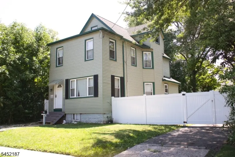 156 E 8th Ave, Roselle, NJ 07203 - #1
