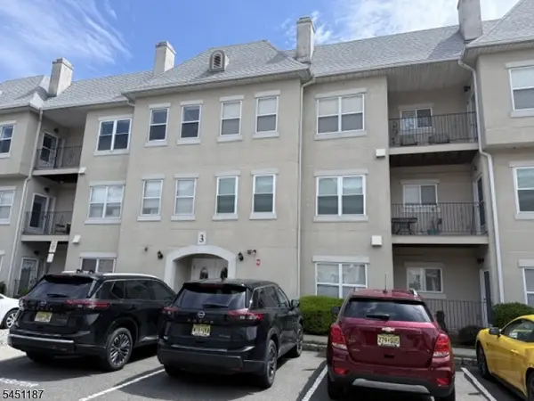 312 Brittany Dr #312, Wayne Twp., NJ 07470