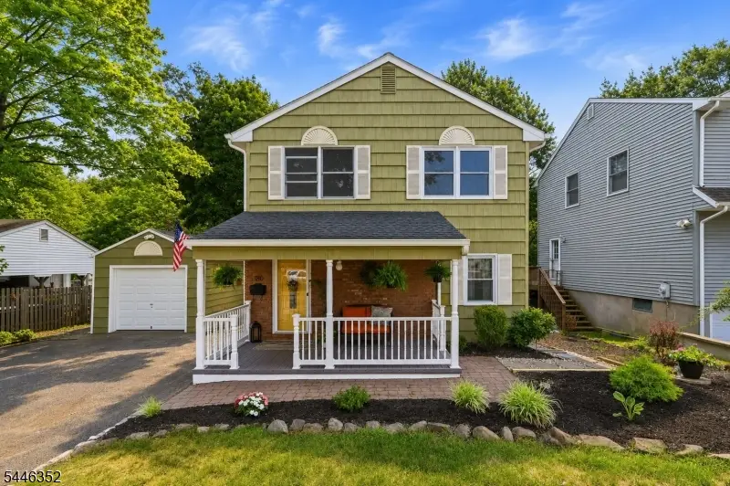 180 River Dr, Lake Hiawatha, NJ 07034 - #1