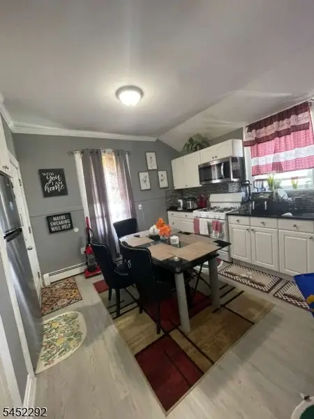 13 Windsor St, Kearny, NJ 07032 - #3