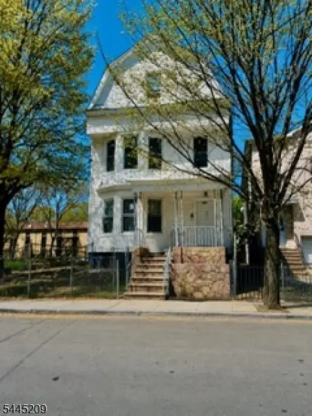 225 Chadwick Ave, Newark, NJ 07108 - #1