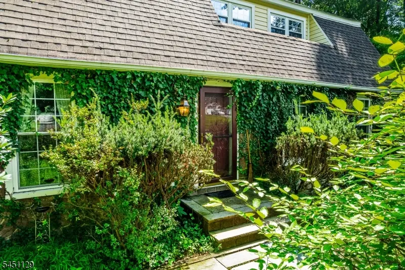 5 Pepper Ln, Succasunna, NJ 07876 - #1