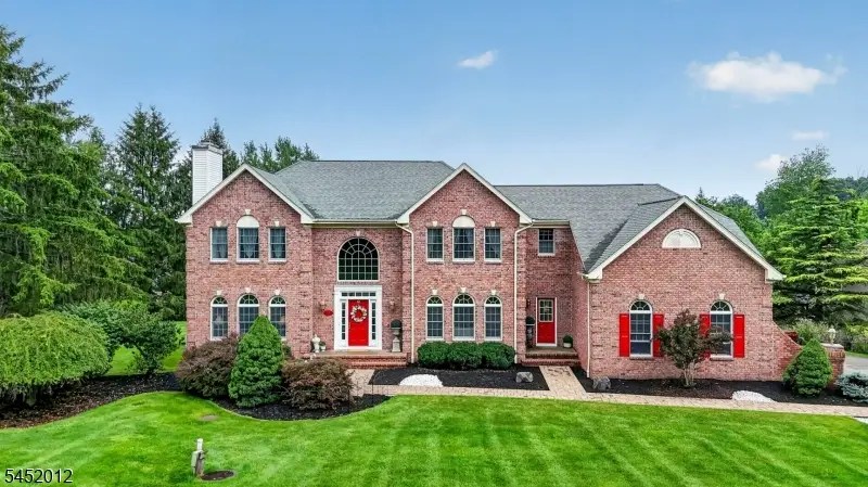26 Shy Creek Rd, Pittstown, NJ 08867 - #1