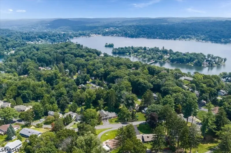 55 Shawnee Trl, Lake Mohawk, NJ 07871 - #2